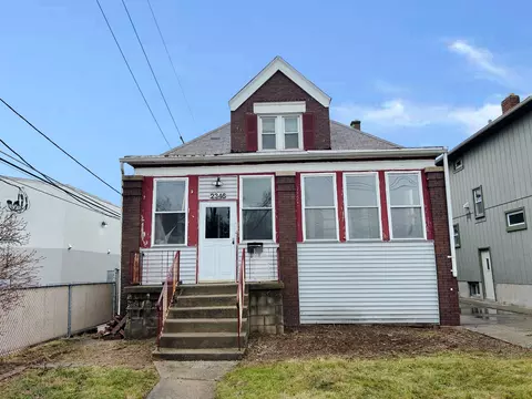 2346 Olive St, Blue Island, IL 60406