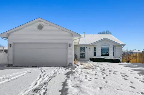 1902 Winger Dr, Plainfield, IL 60586 photo 1