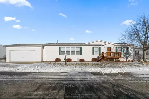 890 Meadowlark Cir, Sandwich, IL 60548