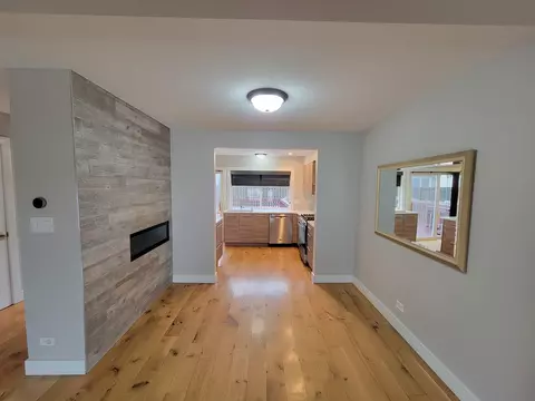 2219 Langdon Pl, Hoffman Estates, IL 60169 photo 8