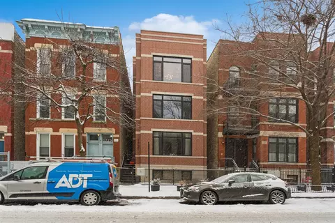 1731 W Erie St #3, Chicago, IL 60622