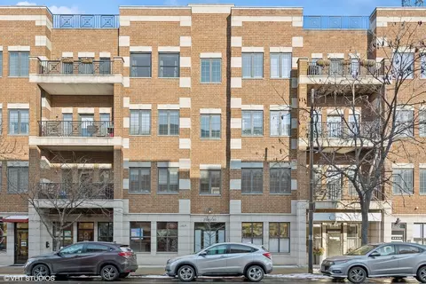 2130 W Belmont Ave #2B, Chicago, IL 60618