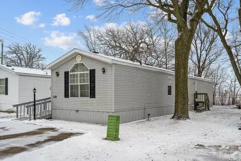 1108 Lauren Dr, Sandwich, IL 60548