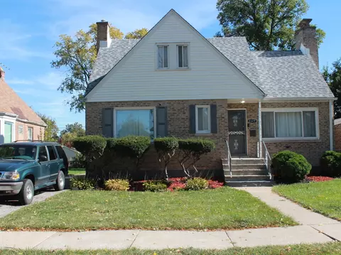 2329 S 19th Ave, Broadview, IL 60155