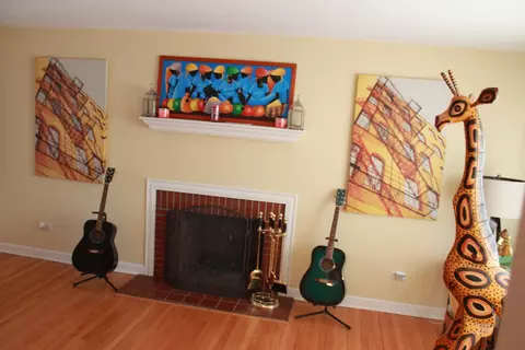 Living - 2329 S 19th Ave, Broadview, IL 60155 photo 2 of 3