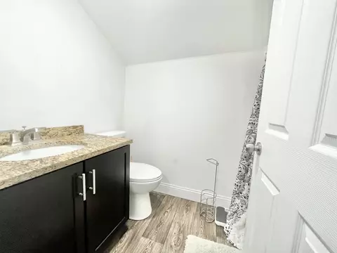 Bath - 247 E 5th St, El Paso, IL 61738 photo 3 of 3