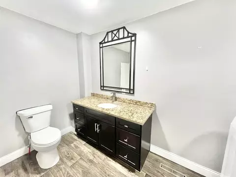 Bath - 247 E 5th St, El Paso, IL 61738 photo 2 of 3