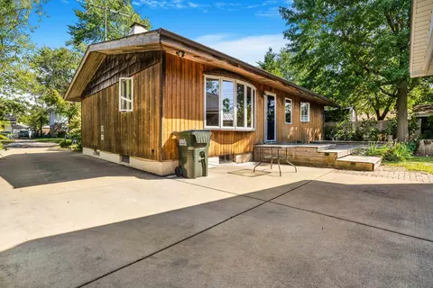 Exterior - 43 Blackhawk Dr, Thornton, IL 60476 photo 3 of 3
