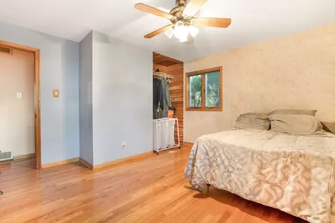 Bedroom - 43 Blackhawk Dr, Thornton, IL 60476 photo 4 of 4