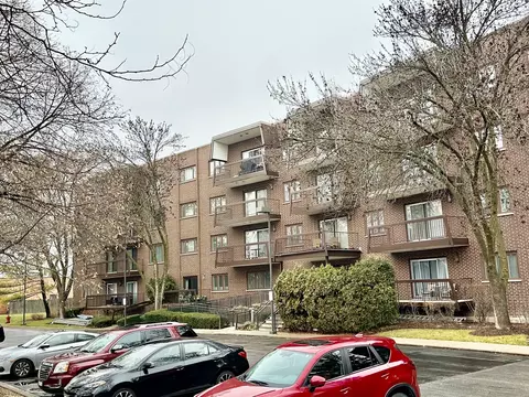 300 E Dundee Rd #309, Buffalo Grove, IL 60089
