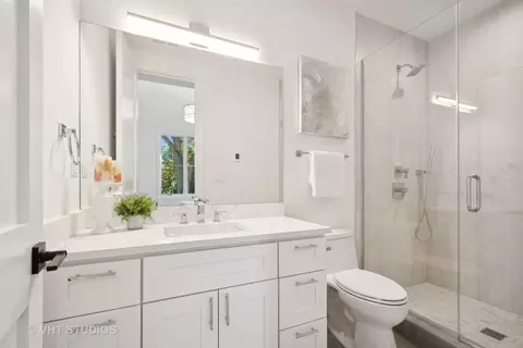 Bath - 1087 Cherry St, Winnetka, IL 60093 photo 6 of 6