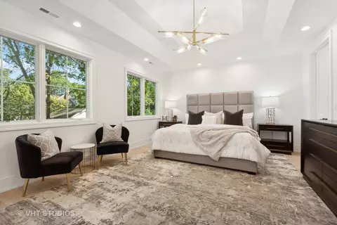 Bedroom - 1087 Cherry St, Winnetka, IL 60093 photo 1 of 5