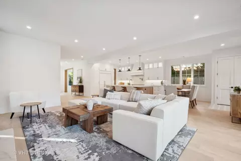 Living - 1087 Cherry St, Winnetka, IL 60093 photo 6 of 7