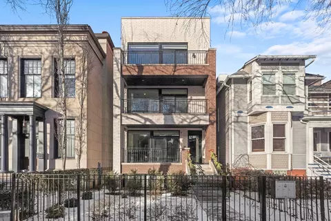 818 W Altgeld St #2, Chicago, IL 60614