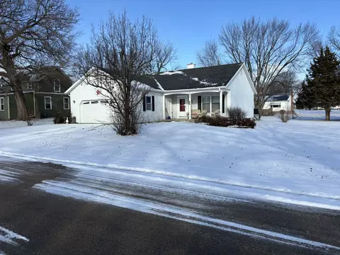 202 15th St, Mendota, IL 61342