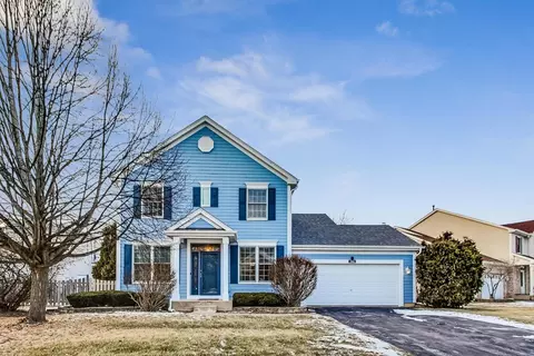1984 Colchester Ave, Hoffman Estates, IL 60192