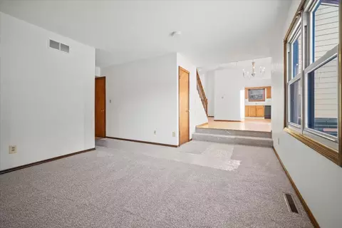 9421 Apollo Rd, Bloomington, IL 61705 photo 13