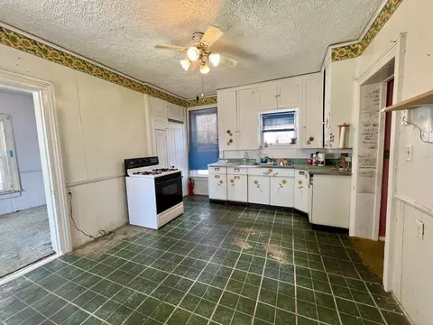 1005 W Front St, Bloomington, IL 61701 photo 7