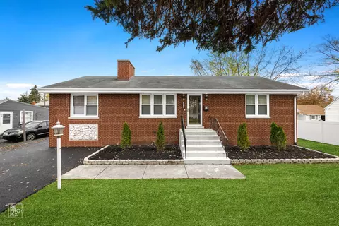 8535 S Mcvicker Ave, Burbank, IL 60459