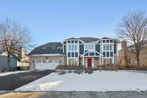 952 W Bailey Rd, Naperville, IL 60565