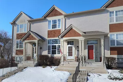 1644 Apple Tree Ln, West Chicago, IL 60185