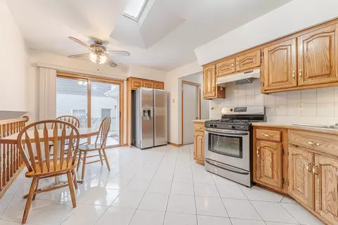 8523 Long Ave, Burbank, IL 60459 photo 11