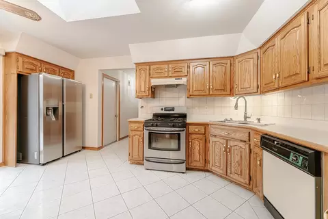 8523 Long Ave, Burbank, IL 60459 photo 10