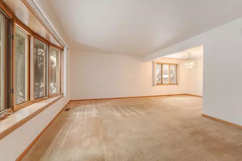 8523 Long Ave, Burbank, IL 60459 photo 3