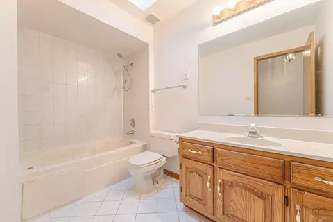 8523 Long Ave, Burbank, IL 60459 photo 18