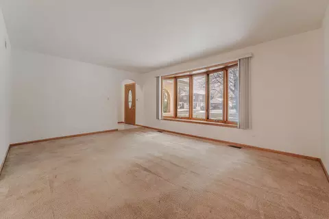 8523 Long Ave, Burbank, IL 60459 photo 5