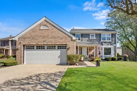 307 Ridgewood Dr, Bloomingdale, IL 60108
