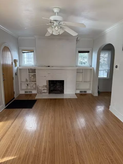925 Prospect St, Elgin, IL 60120 photo 5