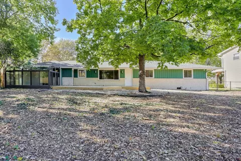 1716 Georgetown Dr, Champaign, IL 61821 photo 32