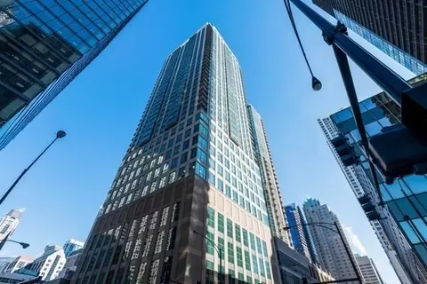 2 Erie St #G-549, Chicago, IL 60611