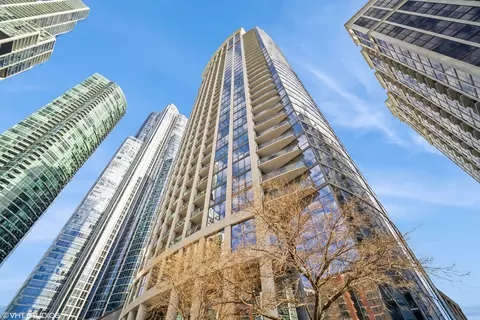 1235 S Prairie Ave #3307, Chicago, IL 60605