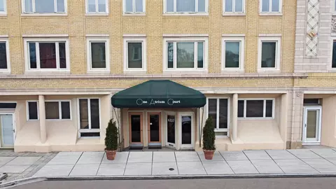 6337 Roosevelt Rd #208, Berwyn, IL 60402