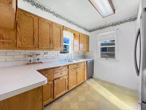 Kitchen - 3525 178th St, Lansing, IL 60438 photo 1 of 2