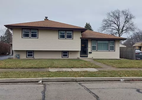 447 N Beverly Ave, Villa Park, IL 60181