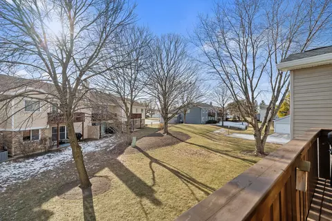 Exterior - 713 Crescent Ct #C2, Bartlett, IL 60103 photo 2 of 5