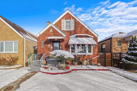 3908 W 70th St, Chicago, IL 60629