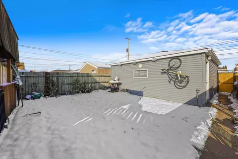 3908 W 70th St, Chicago, IL 60629 photo 29