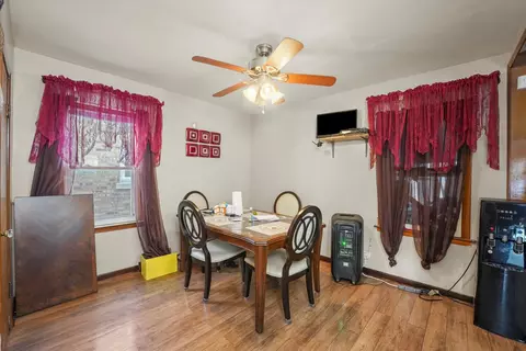 3908 W 70th St, Chicago, IL 60629 photo 12