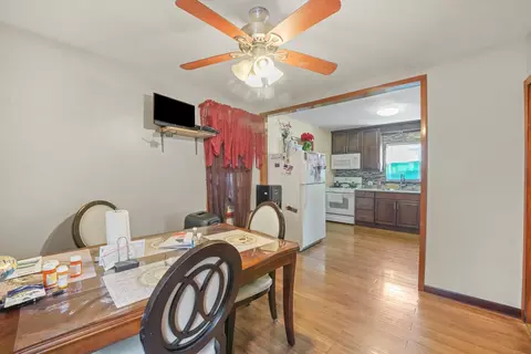 3908 W 70th St, Chicago, IL 60629 photo 13