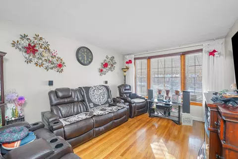 3908 W 70th St, Chicago, IL 60629 photo 5