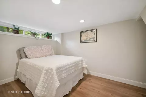 Bedroom - 972 Tower Rd, Winnetka, IL 60093 photo 2 of 2