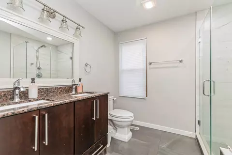 Bath - 2915 Parkside Ave, Mchenry, IL 60051 photo 1 of 3