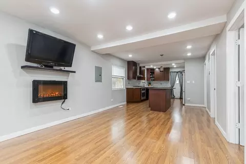 Living - 2915 Parkside Ave, Mchenry, IL 60051 photo 1 of 2