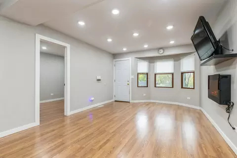 Living - 2915 Parkside Ave, Mchenry, IL 60051 photo 2 of 2