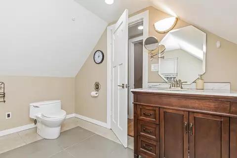 Bath - 2915 Parkside Ave, Mchenry, IL 60051 photo 2 of 3