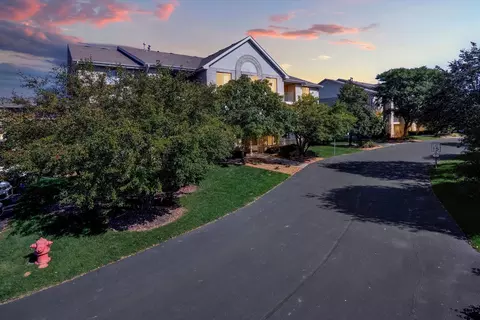 6830 Ridge Point Dr #3-3C, Oak Forest, IL 60452 photo 2